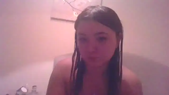 Snapshot of Miss_seraphine chatting on 03-04-26, 10:38 Miss seraphine online show from 03-04-26, 10:38