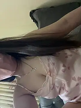 Snapshot of Bona68 chatting on 02-24-26, 12:03 Bona68 online show from 02-24-26, 12:03