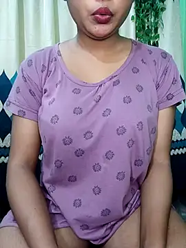 Snapshot of Turshaio chatting on 07-11-26, 04:59 Turshaio online show from 07-11-26, 04:59