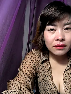 Snapshot of juicy-milu chatting on 03-16-26, 12:06 juicy-milu online show from 03-16-26, 12:06