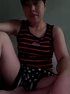 Snapshot of juicy-milu chatting on 04-13-26, 12:05 juicy-milu online show from 04-13-26, 12:05