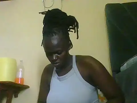Lynne10 online show from 06-27-26, 06:57