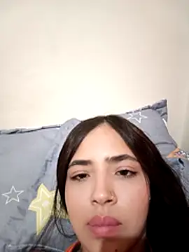 Sexy cloe outdoors online show from 04-19-26, 06:13