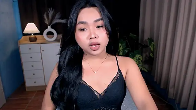 Snapshot of hoellygia chatting on 03-10-26, 02:44 hoellygia online show from 03-10-26, 02:44