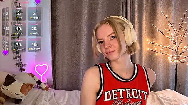 Snapshot of Marry_Sornatiko chatting on 05-18-26, 03:51 Marry Sornatiko online show from 05-18-26, 03:51