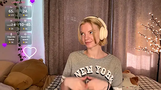 Snapshot of Marry_Sornatiko chatting on 05-23-26, 03:16 Marry Sornatiko online show from 05-23-26, 03:16