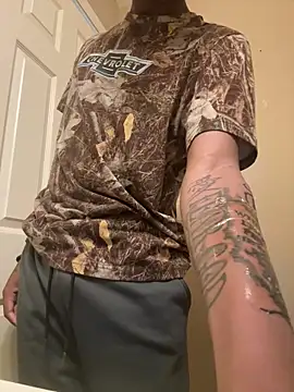 Snapshot of bigdcreamy chatting on 03-09-26, 05:28 bigdcreamy online show from 03-09-26, 05:28