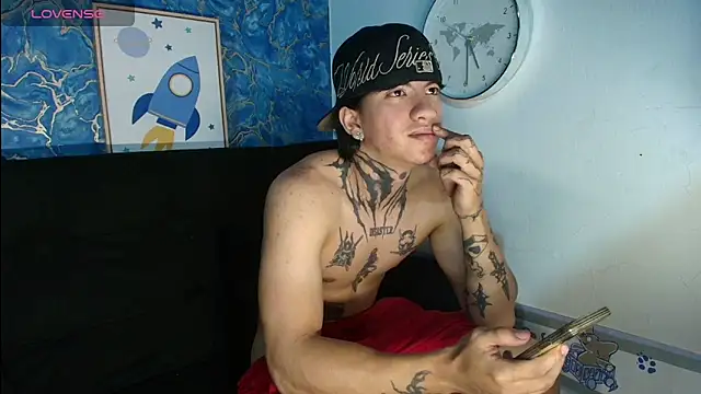 Tessarion Black online show from 06-25-26, 04:34