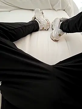 Snapshot of Kiffeur2Tn chatting on 03-05-26, 08:10 Kiffeur2Tn online show from 03-05-26, 08:10