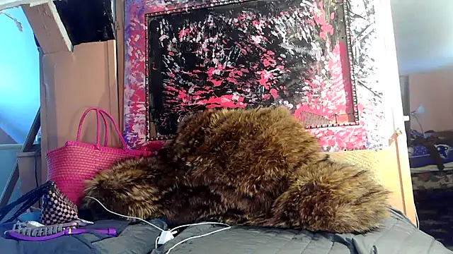 BunnyYT online show from 04-06-26, 06:42