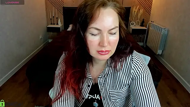 Snapshot of zara_myrrr chatting on 03-20-26, 01:54 zara myrrr online show from 03-20-26, 01:54