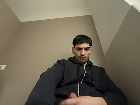 Snapshot of Yolube chatting on 02-23-26, 08:44 Yolube online show from 02-23-26, 08:44