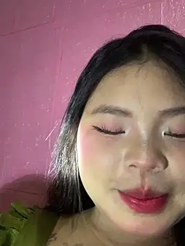 Snapshot of Milak6 chatting on 03-04-26, 12:55 Milak6 online show from 03-04-26, 12:55