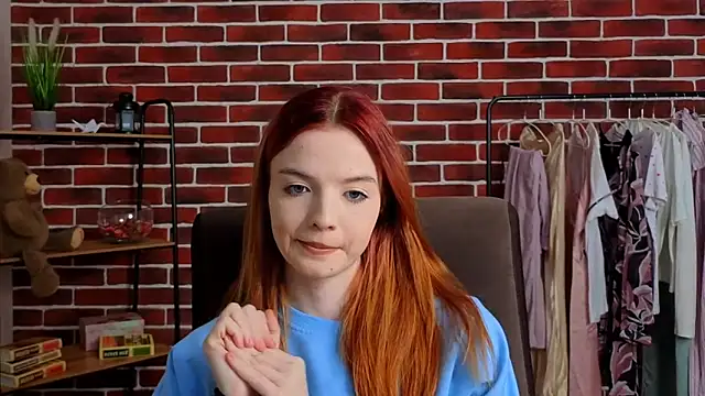 Snapshot of LauraaStokes chatting on 03-10-26, 08:52 LauraaStokes online show from 03-10-26, 08:52