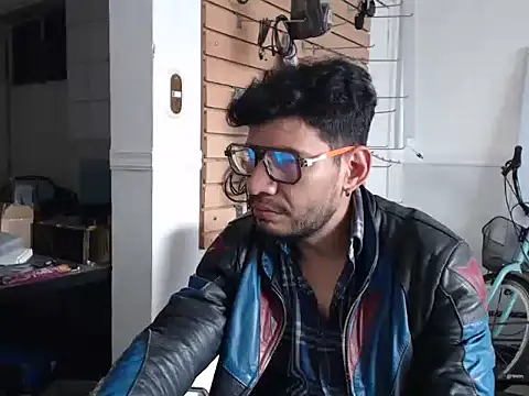 boyp3netrat0r online show from 03-18-26, 03:15