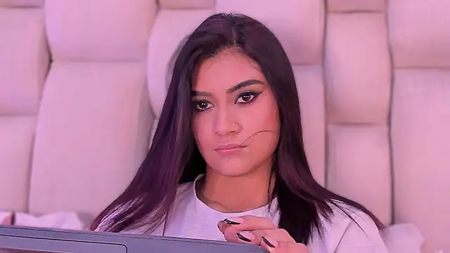 KatherineRuiz  online show from 03-15-26, 12:33