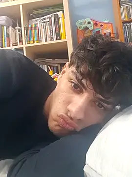 ilcazzone32 online show from 04-20-26, 09:05