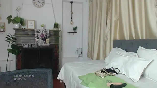 Emma hassani online show from 05-08-26, 07:19