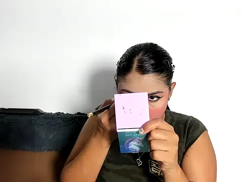 Snapshot of TatyGomez_ chatting on 05-28-26, 03:48 TatyGomez online show from 05-28-26, 03:48