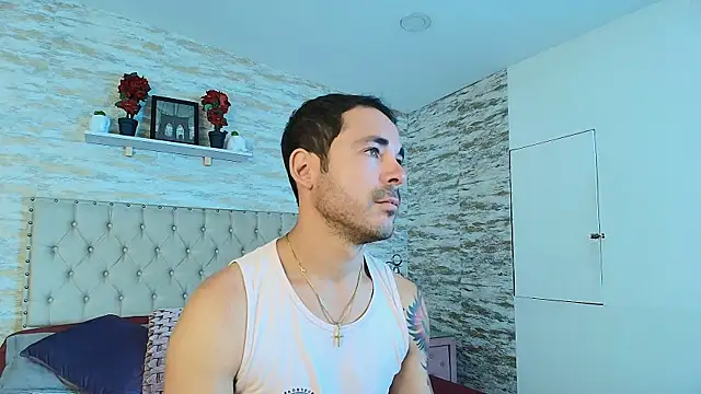 Snapshot of Adams_Sanz chatting on 05-18-26, 07:09 Adams Sanz online show from 05-18-26, 07:09
