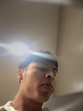 Snapshot of The_Conquer chatting on 03-12-26, 08:15 The Conquer online show from 03-12-26, 08:15