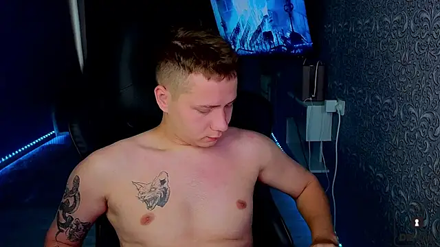 Snapshot of Karl_Night_ chatting on 07-17-26, 03:24 Karl Night online show from 07-17-26, 03:24