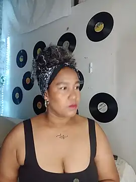 medusafox  online show from 04-20-26, 04:04