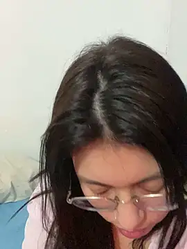 Snapshot of DimeAria chatting on 04-29-26, 05:52 DimeAria online show from 04-29-26, 05:52