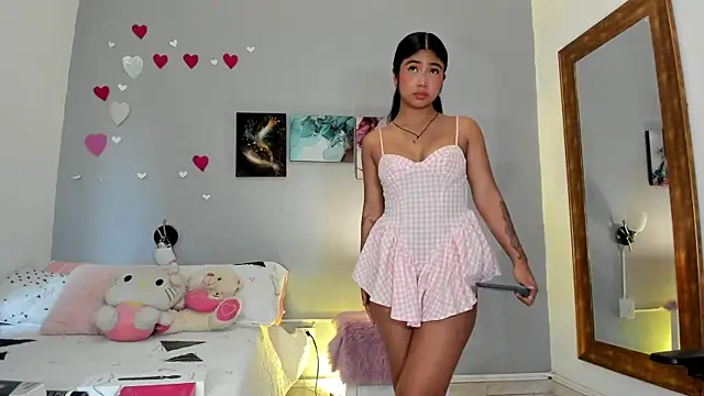 KimTaylorW online show from 03-04-26, 07:53