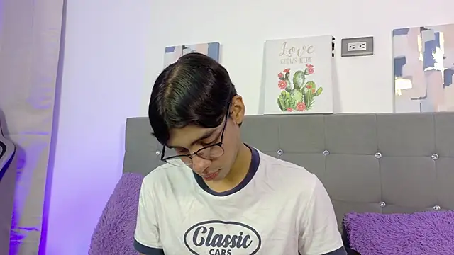 Eros Lux online show from 07-16-26, 12:44