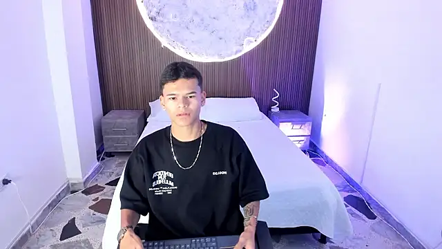 DylanRoyce  online show from 03-08-26, 12:42