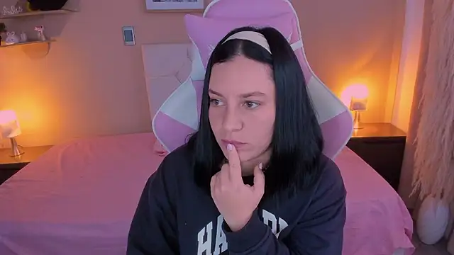 Dollhell online show from 03-21-26, 11:37