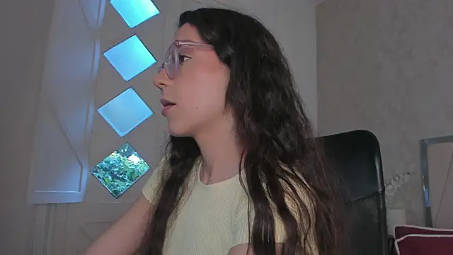 Arii wilde online show from 04-09-26, 01:49