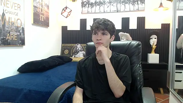 Snapshot of trevor_mob chatting on 06-04-26, 03:51 trevor mob online show from 06-04-26, 03:51