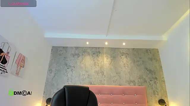 RomaBellanova online show from 04-20-26, 07:48