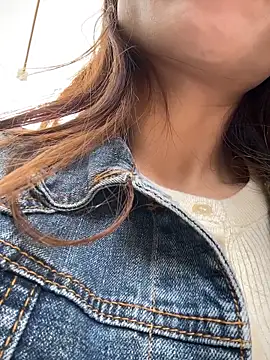 Mia-lp online show from 04-21-26, 02:37