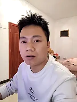 Snapshot of Qianluo003 chatting on 02-25-26, 12:59 Qianluo003 online show from 02-25-26, 12:59