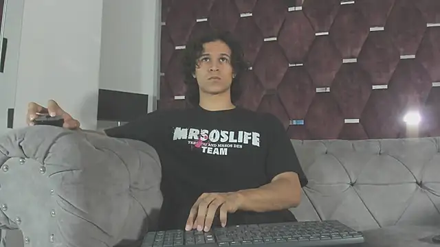 Snapshot of TonyBenedetti chatting on 05-24-26, 09:09 TonyBenedetti online show from 05-24-26, 09:09