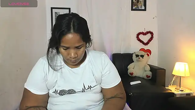 Snapshot of mariana_villa72 chatting on 07-14-26, 02:56 mariana villa72 online show from 07-14-26, 02:56