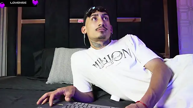 Dark Eros  online show from 04-09-26, 03:50