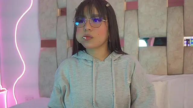 Petitte Mussa online show from 03-31-26, 03:41