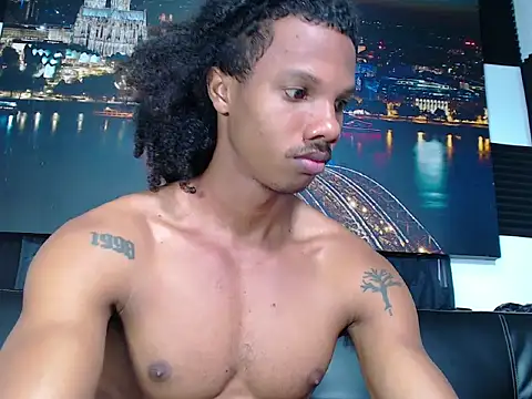 Snapshot of Josh_fit7 chatting on 03-11-26, 01:06 Josh fit7 online show from 03-11-26, 01:06