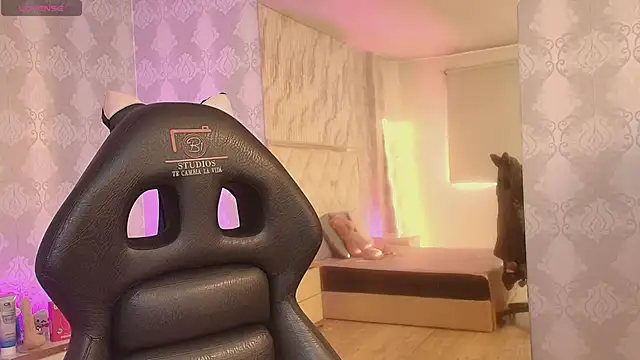 Cloee tay1 online show from 04-22-26, 11:34