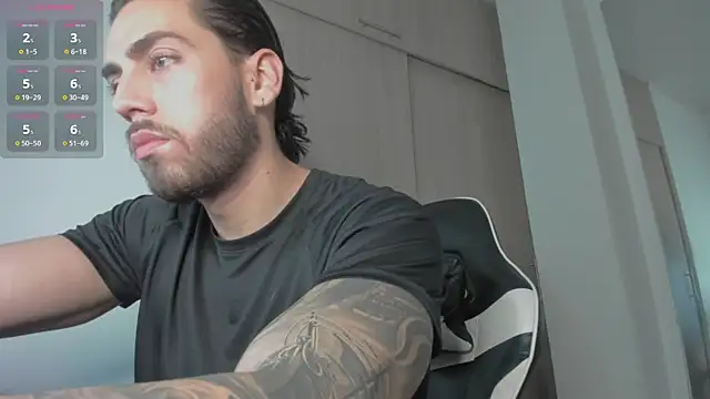 Axel  Blaze online show from 06-11-26, 01:31