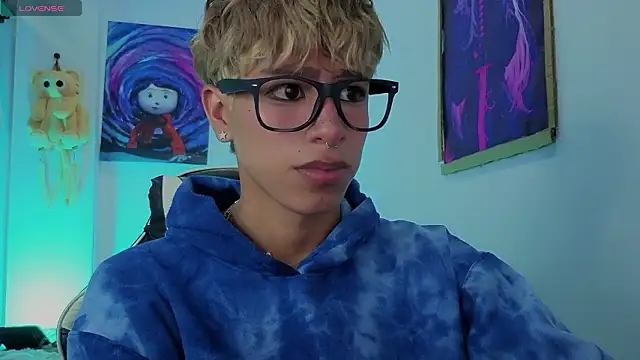 Snapshot of Ryan_sweet chatting on 03-13-26, 03:13 Ryan sweet online show from 03-13-26, 03:13