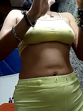 yuliitza4 online show from 03-30-26, 12:33