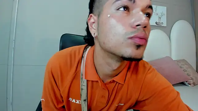 Briian   online show from 06-22-26, 07:33