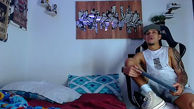 AdamsDvi online show from 04-22-26, 12:13