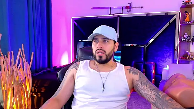 Snapshot of ostin-big21 chatting on 04-16-26, 03:35 ostin-big21 online show from 04-16-26, 03:35