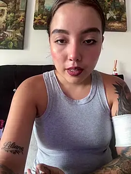 sarah and taylor online show from 03-20-26, 05:40